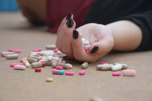 「薬で不安感を解消したい」精神安定剤、抗不安薬…それってあり？